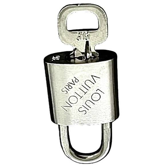 LOUIS VUITTON Silver Lock & Key Brushed Palladium Made In France RARE COA #316 - Picture 11 of 14